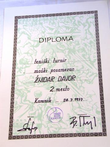 1977_OP_Kamnika_clani_2.m....JPG